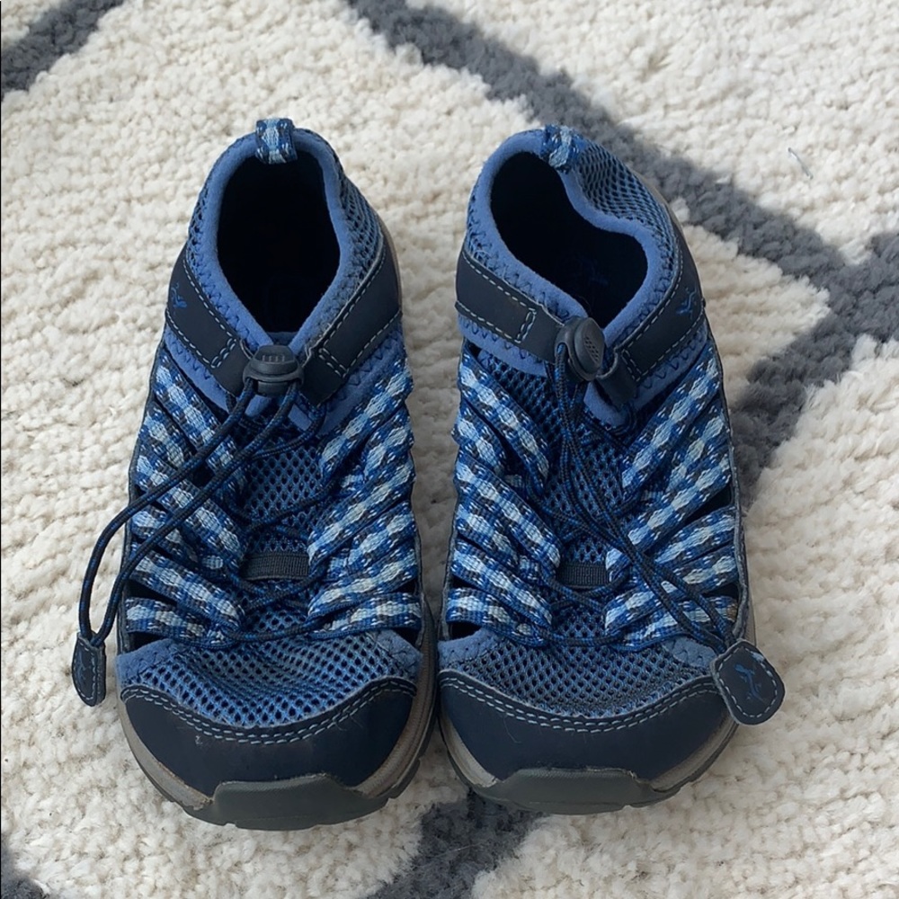 Chaco Outcross sandals